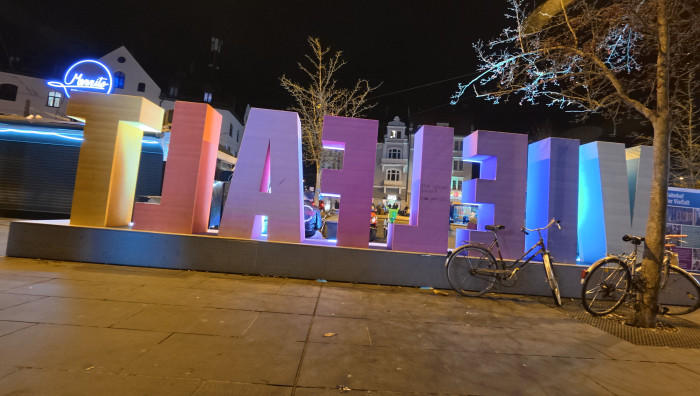 DJI Osmo Action 6 mit Blende f2 (Bild: Steinlechner / Golem)